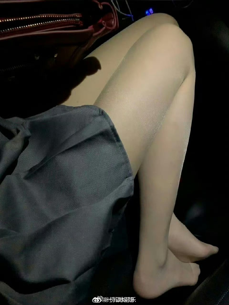 精品国产肉丝袜久久:01-05-09-21-27-30Q：18,精品国产肉丝袜的探索之旅，深度解析与体验分享