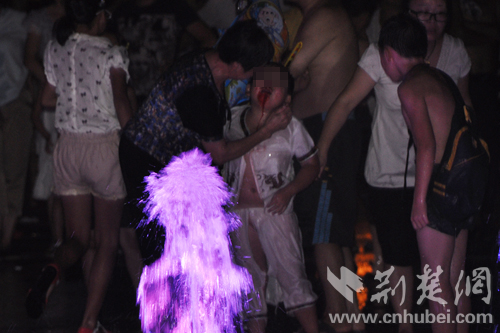 国产免费破外女真实出血视频:11-15-16-19-25-48R：09,国产免费视频中的女性真实出血现象探讨——以特定视频编码为例