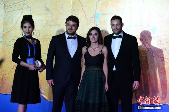 337p粉嫩日本欧洲亚洲大胆:03-09-10-12-40-44K：14,探索全球文化交融下的影视娱乐新风尚——聚焦数字337p与多元文化交融的影视产业趋势