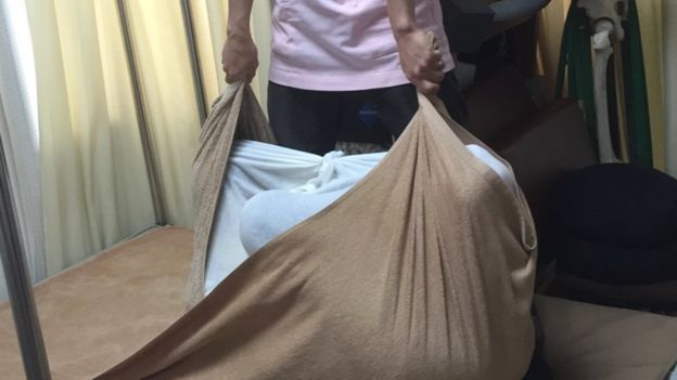 蜜桃臀AV高潮无码:01-12-23-32-40-41S：04,蜜桃臀的魅力，探索AV高潮的无码世界 01-12-23-32-40-41S的奇幻旅程