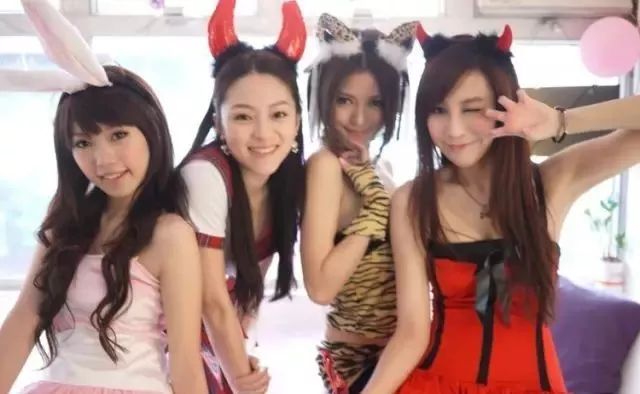 国产成人AV性色在线影院:05-18-21-24-25-45W：31,探索国产成人AV性色在线影院，一场数字时代的性文化之旅（05-18-21-24-25-45W与31的奥秘）