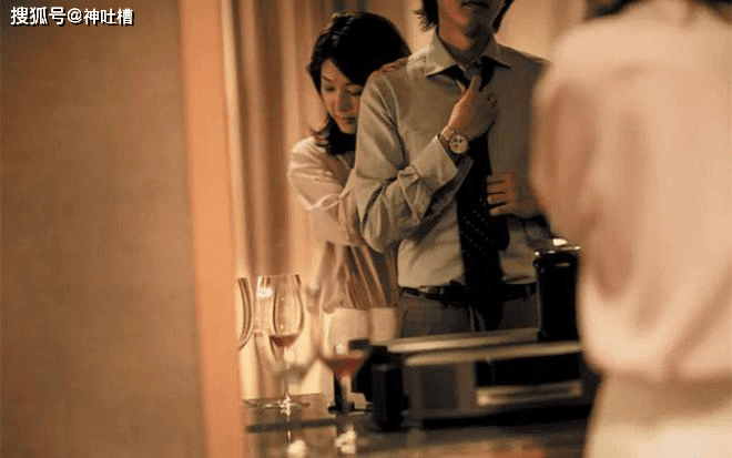 玩弄少妇人妻:08-29-36-41-46-49U：49,玩弄少妇人妻，道德伦理的扭曲与反思