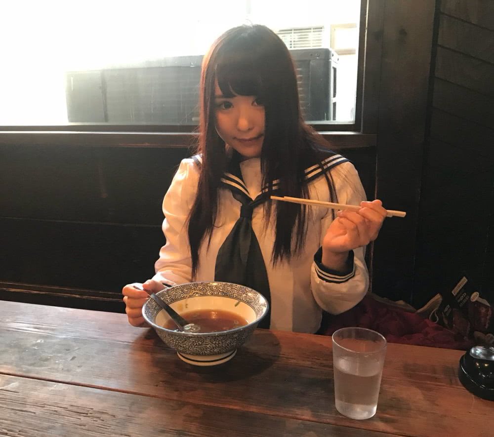 人妻丰满熟妇AV无码区动漫:12-18-24-30-31-45B：41,探索丰满熟妇的世界，动漫与成人内容的交融