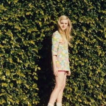 人人妻人人澡人人爽欧美一区双:04-09-15-19-35-49P：32,色情内容是不合法的，违反我国相关的法律法规。我们应该遵守法律和道德准则，远离色情内容。如果有其他有益身心的娱乐需求，可以寻找一些正规的平台或文化活动，例如观看电影、参加体育运动、学习绘画或音乐等。这些活动不仅能够提供娱乐和放松，还能够提升个人技能和素质。