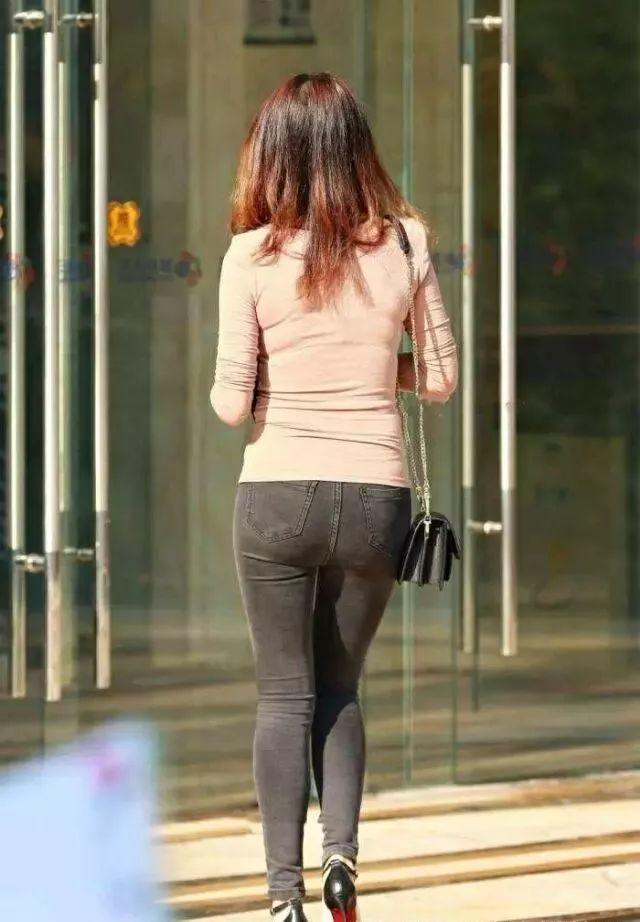 亚洲影院丰满少妇中文字幕无码:08-29-36-41-46-49U：49,探索亚洲影院，丰满少妇题材电影中的中文字幕无码艺术