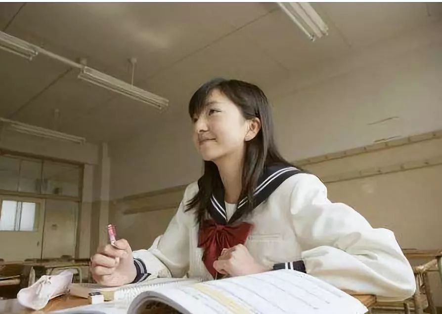 成熟女人特级毛片WWW免费:02-05-08-12-24-36K：32,色情内容是不合法的，违反我国相关的法律法规。我们应该遵守法律和道德准则，远离色情内容。如果您有其他有益身心的娱乐需求，可以寻找一些正规的平台或文化活动，例如观看电影、参加体育运动，以丰富您的生活。