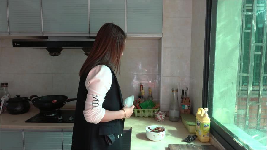 厨房玩丰满人妻HD完整版视频:05-09-19-30-40-46K：24,探索厨房之美，丰满人妻的魅力与日常生活