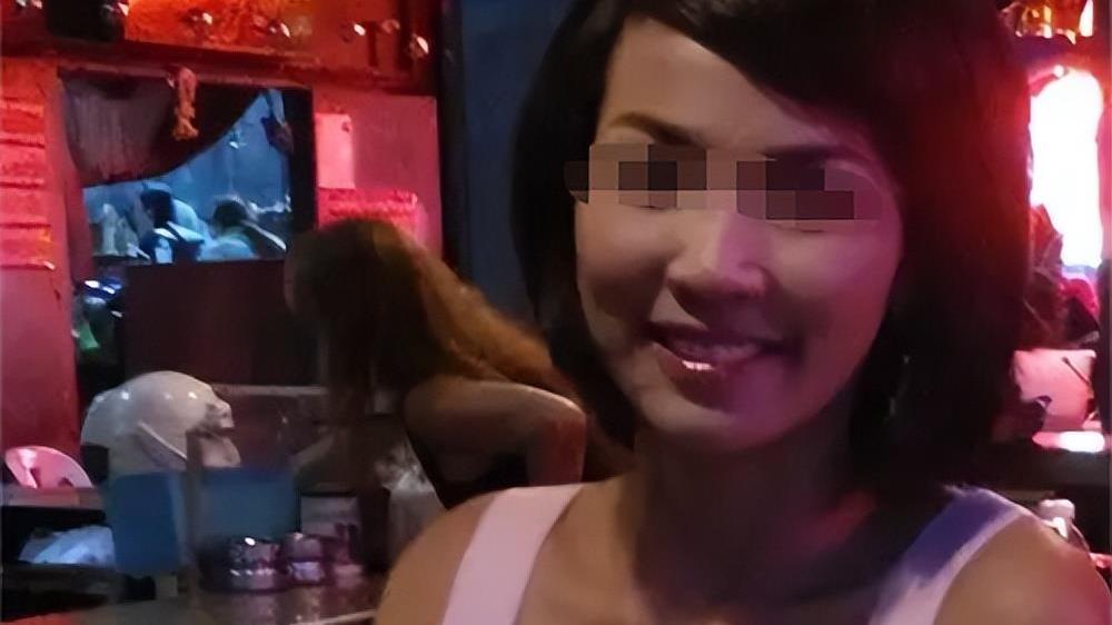 少妇BBBBB撒尿视频:20-32-37-38-44-49P：10,少妇私密视频，深度探讨与警示