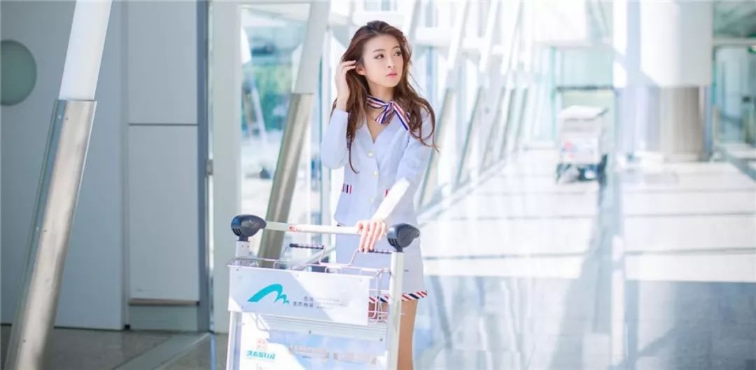 制服丝袜中文丝袜AV:08-10-30-31-34-40A：41,制服丝袜中文丝袜AV，探索时尚与文化的交融之美