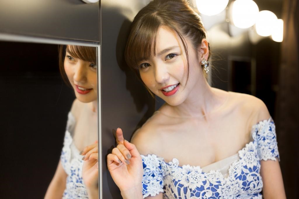 成人亚洲综合AV电影网:15-18-30-34-36-40J：10,成人亚洲综合AV电影网，探索不同年龄段与电影类型的交融之美