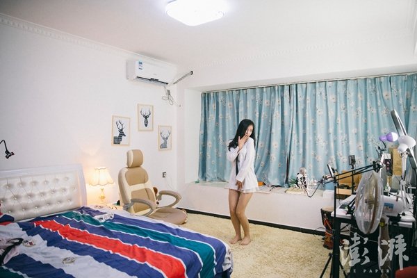 SE01午夜精品无码:09-20-23-45-47-48M：08,SE01午夜精品无码，探索深夜的娱乐新纪元