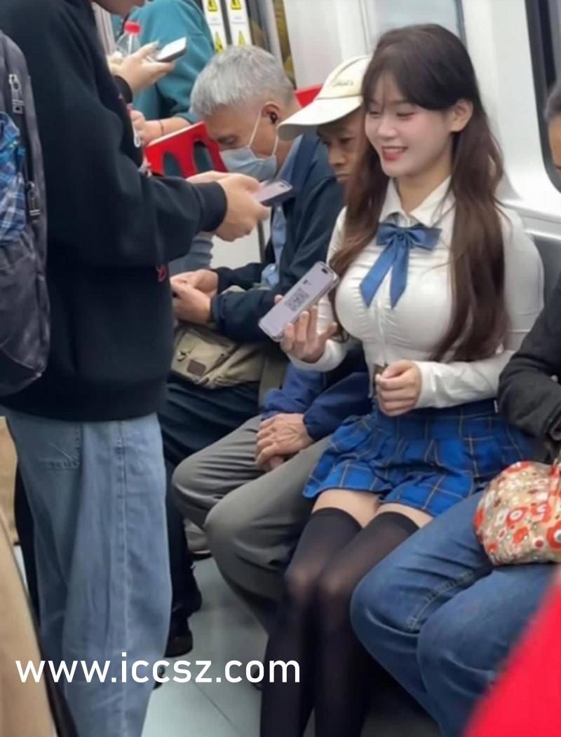 性AV无码天堂VR专区:11-31-33-36-39-49P：14,关于性AV无码天堂VR专区，探索虚拟现实的成人世界