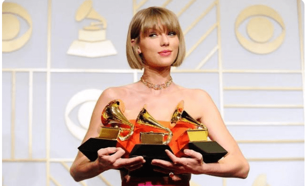 中文有码无码人妻在线:06-08-15-29-44-49A：33,关于中文有码无码人妻在线的探讨，一场关于文化与技术的交织对话