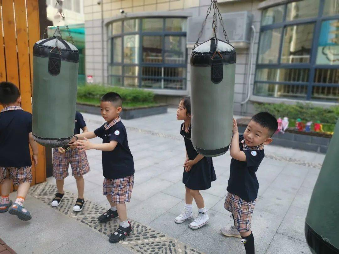 人妻无码系列一区二区三区:07-09-10-15-44-45L:38,色情内容是不合法的,违反我国相关的法律法规。我们应该遵守法律和道德准则,远离色情内容。如果您有其他有益身心的娱乐需求,可以寻找一些正规的平台或文化活动,例如观看电影、参加体育运动,以丰富您的生活。 人妻无码系列一区二区三区:07-09-10-15-44-45L:38,色情内容是不合法的,违反我国相关的法律法规。我们应该遵守法律和道德准则,远离色情内容。如果您有其他有益身心的娱乐需求,可以寻找一些正规的平台或文化活动,例如观看电影、参加体育运动,以丰富您的生活。