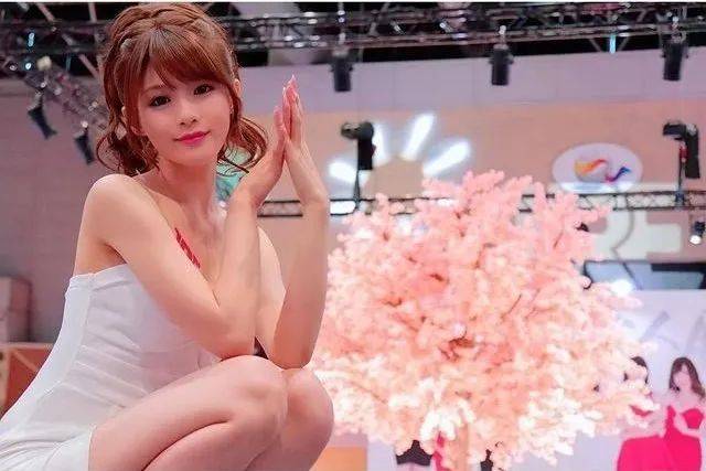 国产成人AV综合亚洲色欲:16-18-21-25-37-41G：18,国产成人娱乐产业中的亚洲色欲与成人AV综合探讨（关键词，国产成人AV综合亚洲色欲）