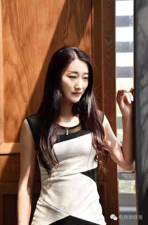 亚洲AV一二三四区四色婷婷:34-35-38-40-42-43Y：13,亚洲风情，婷婷的魅力与多元文化的交融